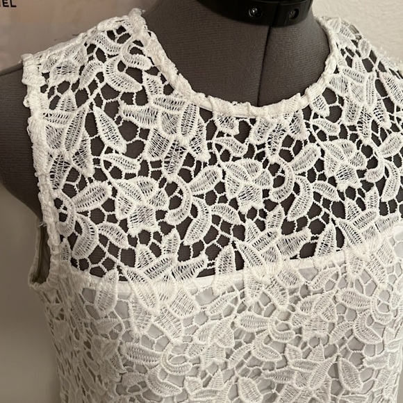 Nanette Lepore White lace tank - Picture 2 of 8
